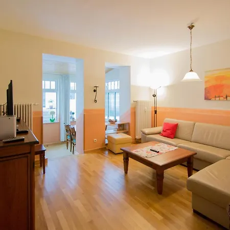 Apartment Haus Borgwardt Im Ostseebad Goehren Goehren (Ruegen)