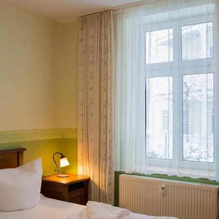 Haus Borgwardt Im Ostseebad Goehren Apartment *