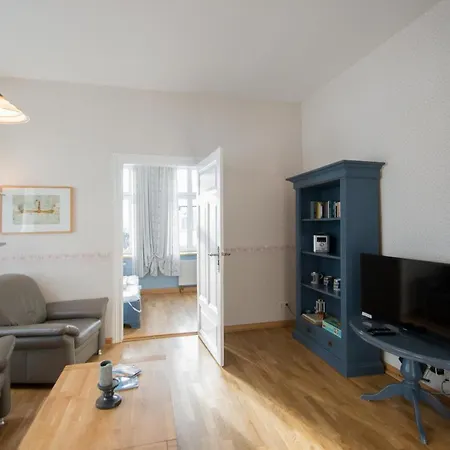 Haus Borgwardt Im Ostseebad Goehren