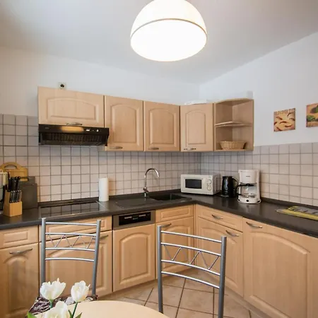 Apartment Haus Borgwardt Im Ostseebad Goehren Goehren (Ruegen)